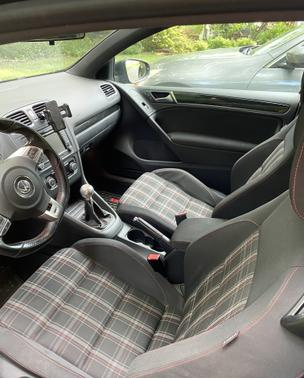2010 Volkswagen GTI 2-Door