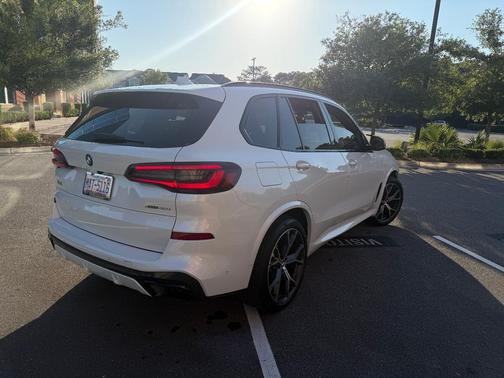 White 2021 BMW X5 xDrive40i
