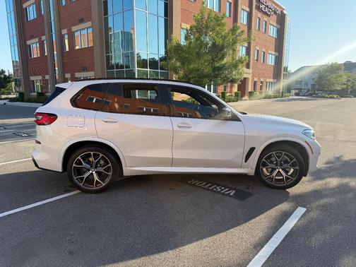 White 2021 BMW X5 xDrive40i