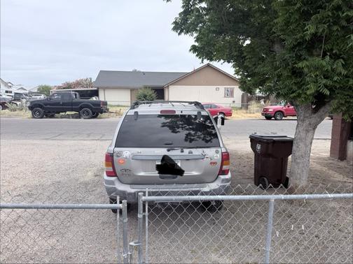 Silver 2001 Jeep Grand Cherokee Laredo