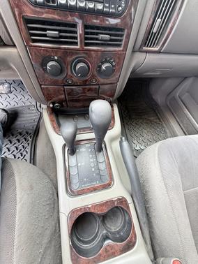 Silver 2001 Jeep Grand Cherokee Laredo
