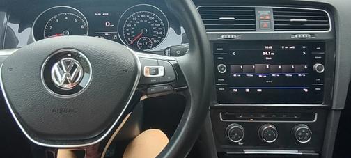 2019 Volkswagen Golf 1.4T SE