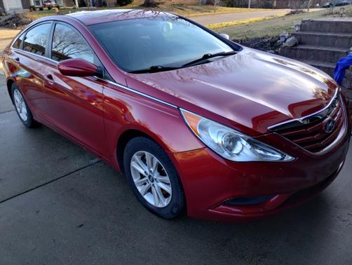 2013 Hyundai SONATA GLS