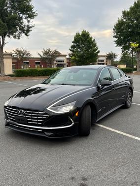 Black 2020 Hyundai SONATA Hybrid Blue