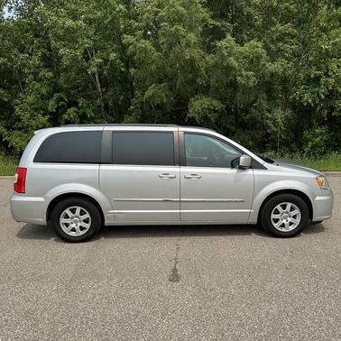 2011 Chrysler Town & Country Touring