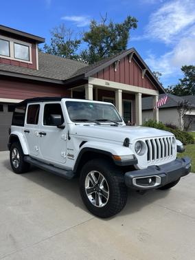White 2019 Jeep Wrangler Unlimited Sahara