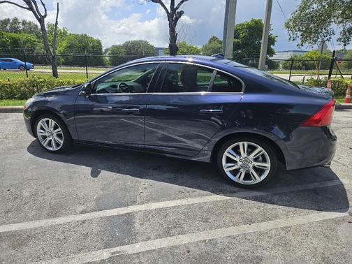 2013 Volvo S60 T5 Platinum