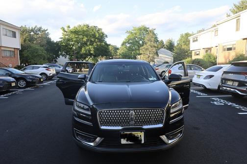 Black 2019 Lincoln Nautilus Select
