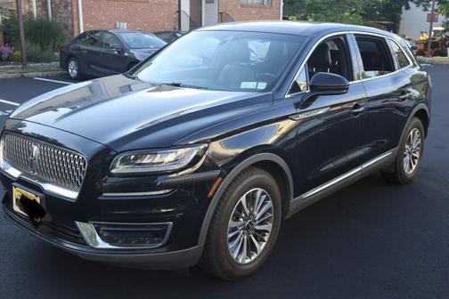 Black 2019 Lincoln Nautilus Select