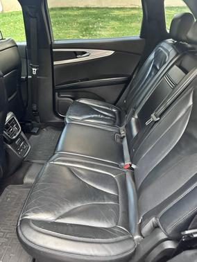 2019 Lincoln Nautilus Select