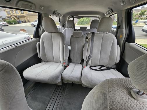 Silver 2012 Toyota Sienna LE