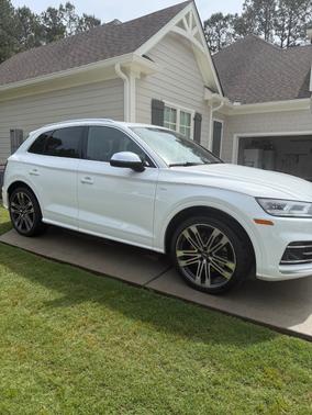 White 2018 Audi SQ5 3.0T Prestige