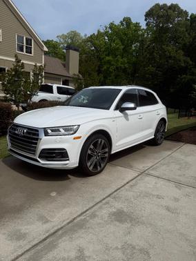 White 2018 Audi SQ5 3.0T Prestige
