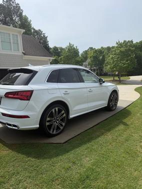 White 2018 Audi SQ5 3.0T Prestige
