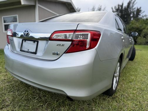 2013 Toyota Camry Hybrid XLE
