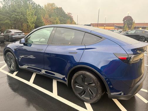 Blue 2026 Tesla Model Y Premium RWD
