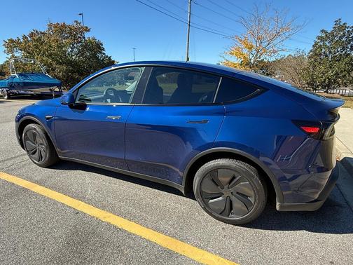 Blue 2026 Tesla Model Y Premium RWD