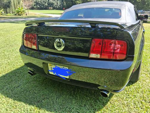 Black 2005 Ford Mustang GT