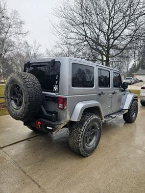Silver 2014 Jeep Wrangler Unlimited Rubicon
