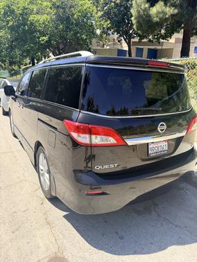 Black 2013 Nissan Quest SL