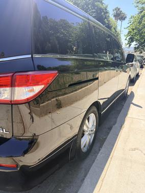 Black 2013 Nissan Quest SL