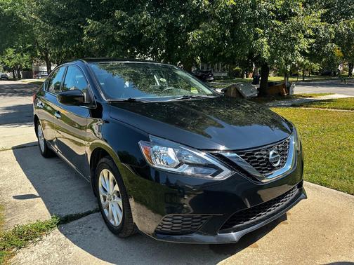 Black 2016 Nissan Sentra SV