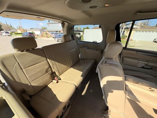 2013 Nissan Armada SV