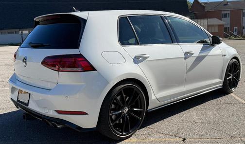 White 2019 Volkswagen Golf R 4-Door w/DCC & Navigation