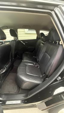 Black 2010 Nissan Murano SL