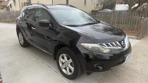 Black 2010 Nissan Murano SL