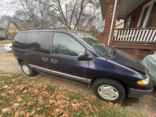 1997 Dodge Caravan SE