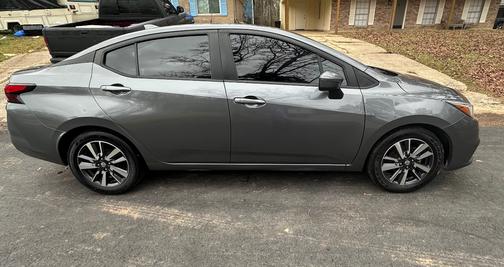 2021 Nissan Versa 1.6 SV