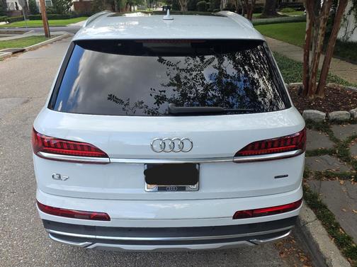 White 2020 Audi Q7 45 Premium Plus