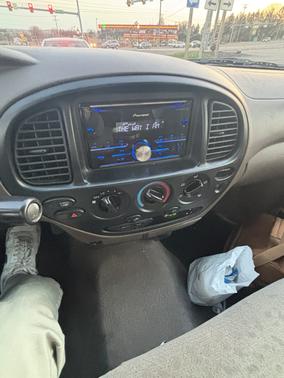 Black 2001 Toyota Tundra Limited Access Cab