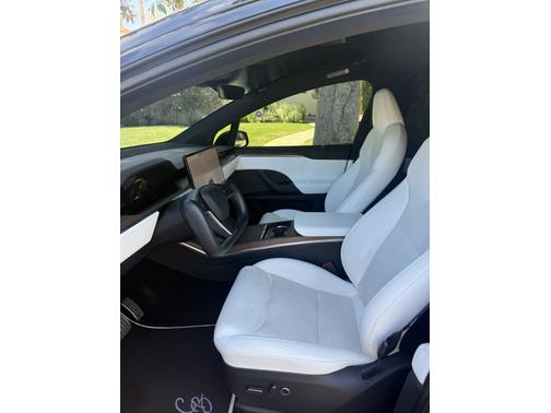 2023 Tesla Model X Base