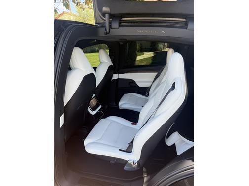 2023 Tesla Model X Base