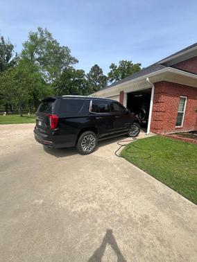 Black 2024 GMC Yukon Denali Ultimate