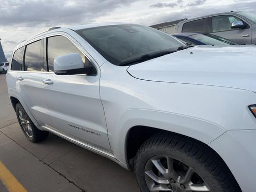 2016 Jeep Grand Cherokee Summit