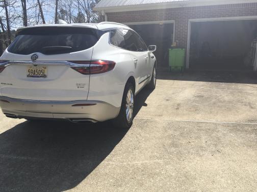 Photo 1 of 6 of 2020 Buick Enclave Essence