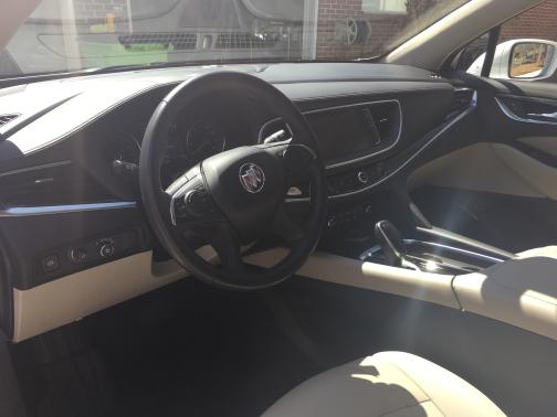 Photo 2 of 6 of 2020 Buick Enclave Essence