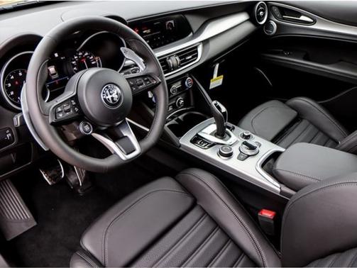 2023 Alfa Romeo Stelvio Veloce