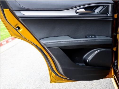 2023 Alfa Romeo Stelvio Veloce