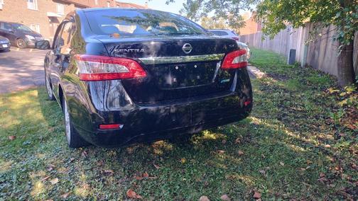 Black 2013 Nissan Sentra SV