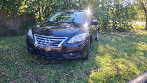 Black 2013 Nissan Sentra SV