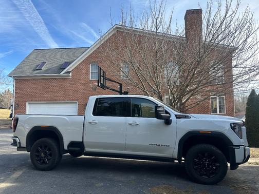 2024 GMC Sierra 2500 AT4