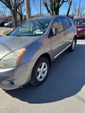 Gray 2012 Nissan Rogue S