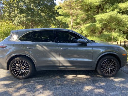 2019 Porsche Cayenne Cayenne