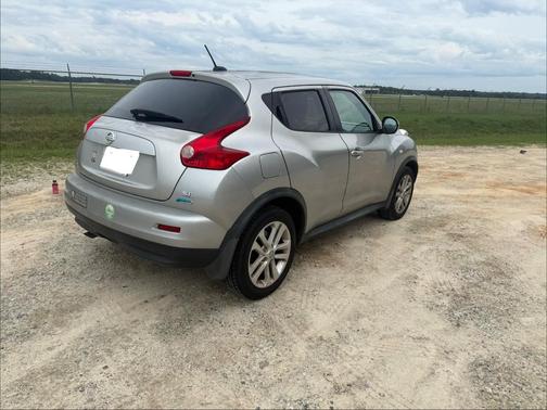 Silver 2012 Nissan Juke SL