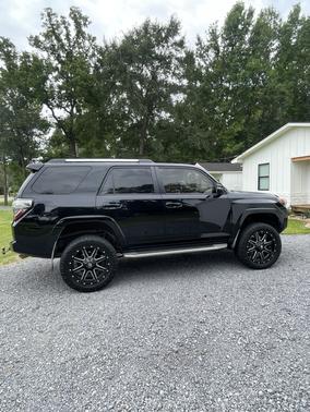 Black 2019 Toyota 4Runner SR5 Premium
