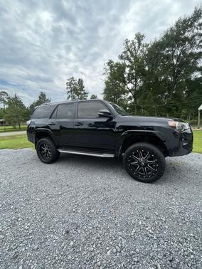 Black 2019 Toyota 4Runner SR5 Premium